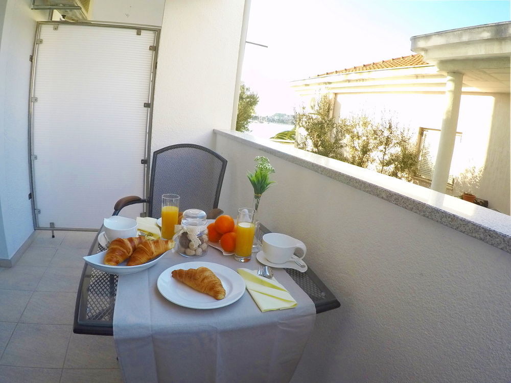 Sunset Split Hotel Podstrana Exterior photo