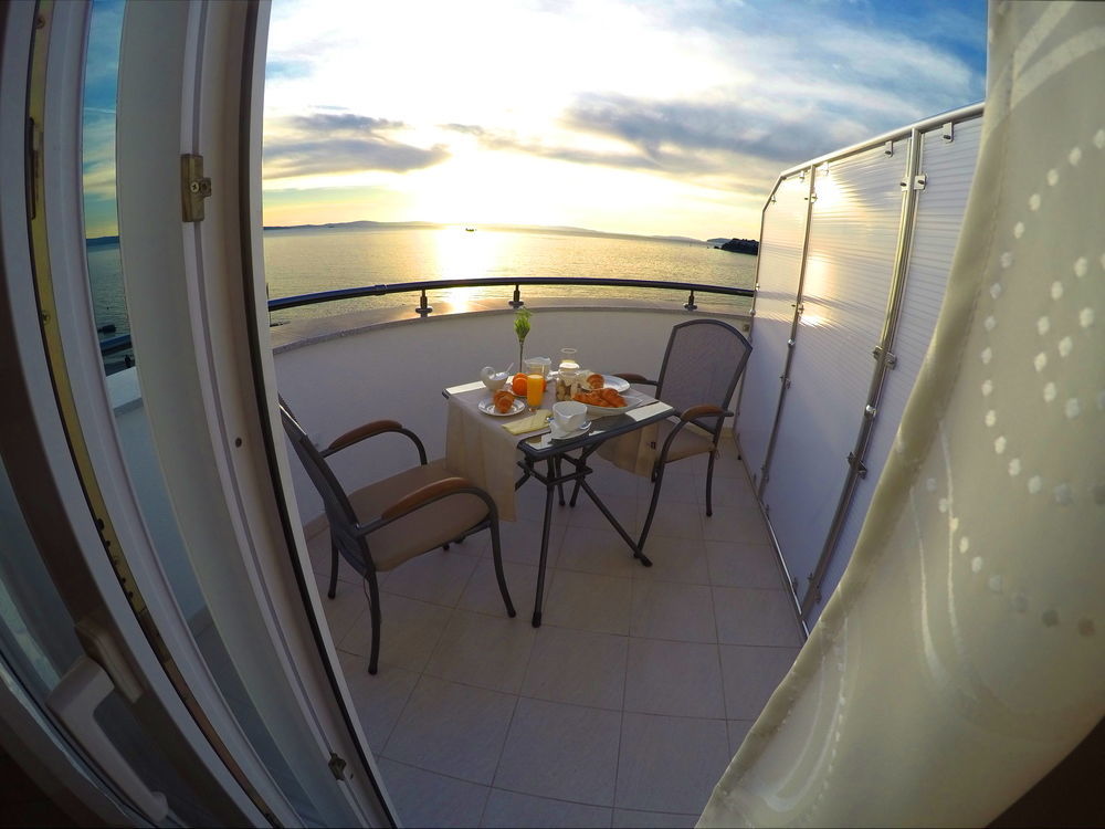 Sunset Split Hotel Podstrana Exterior photo